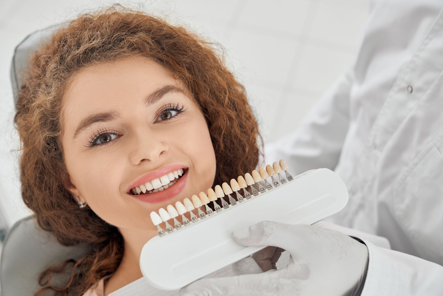 What to Expect Before and After Getting Dental Veneers